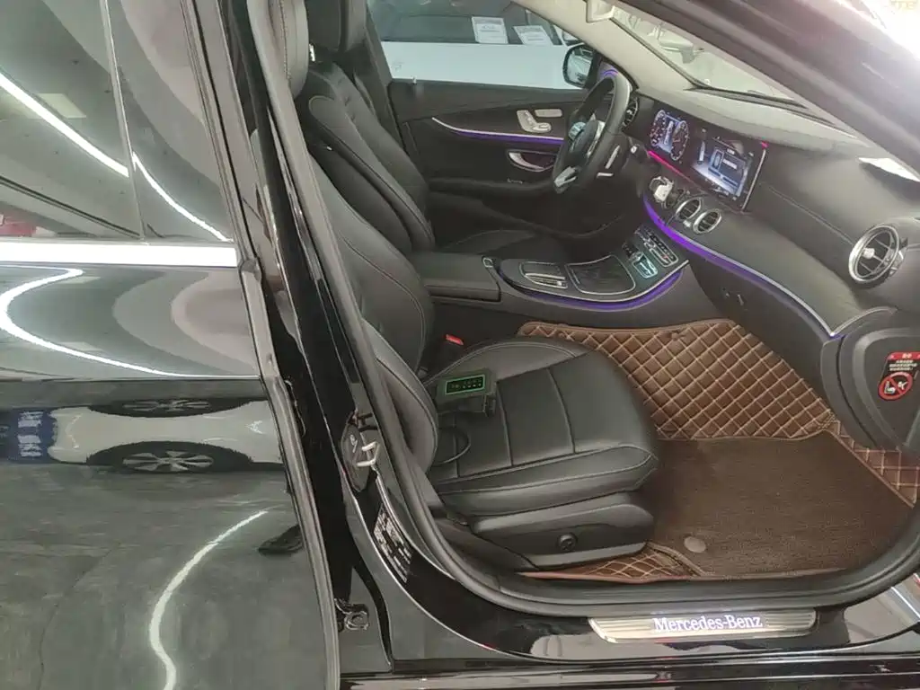 Mercedes-Benz E-Class 2020 — фото 25