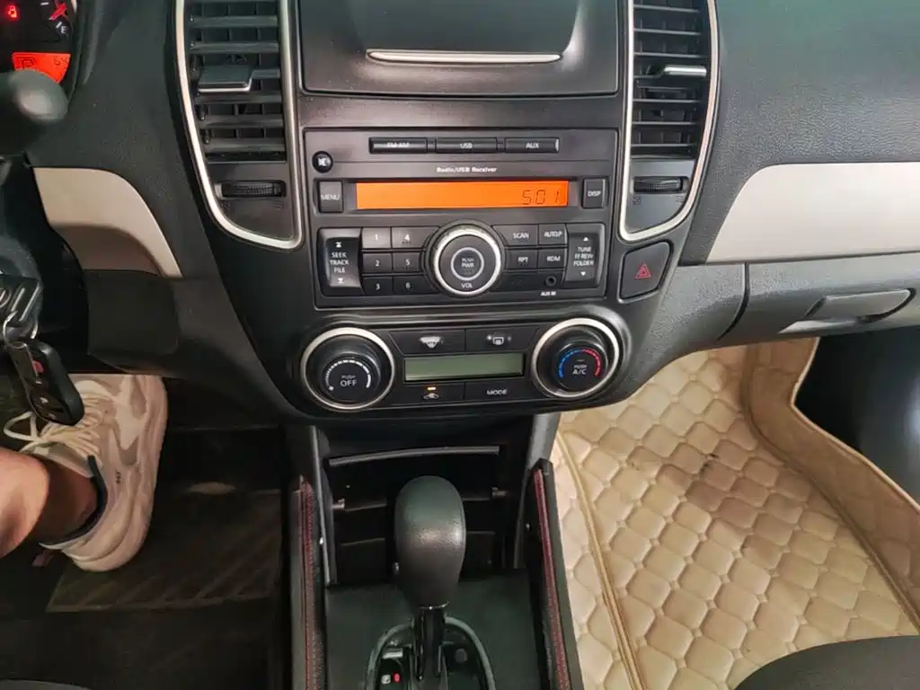 Nissan Sylphy 2018 — фото 13