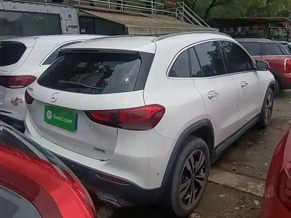 Mercedes-Benz GLA 2021