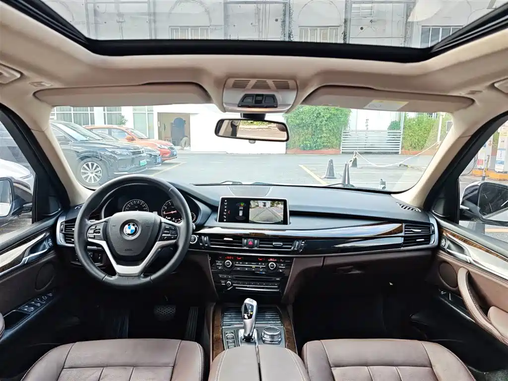BMW X5 2018 — фото 19