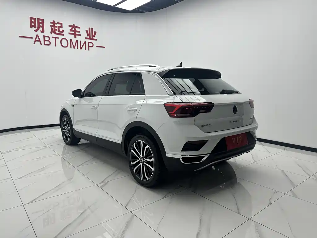 Volkswagen T-Roc 2023 — фото 8
