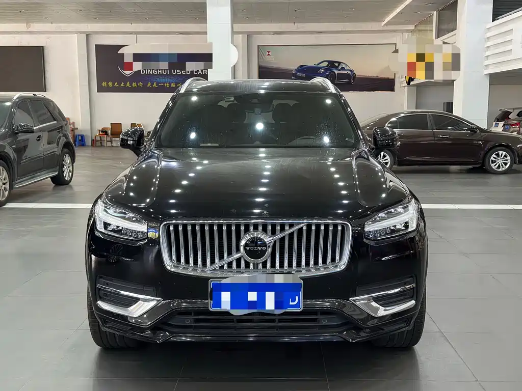 Volvo XC90 2022 — фото 2