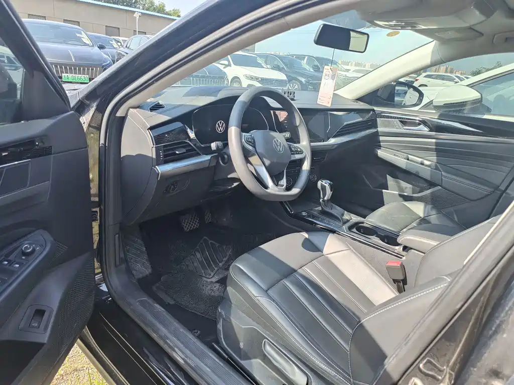 Volkswagen Passat 2024