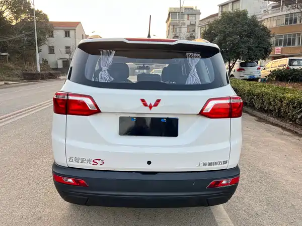 Wuling Hongguang S3 2019