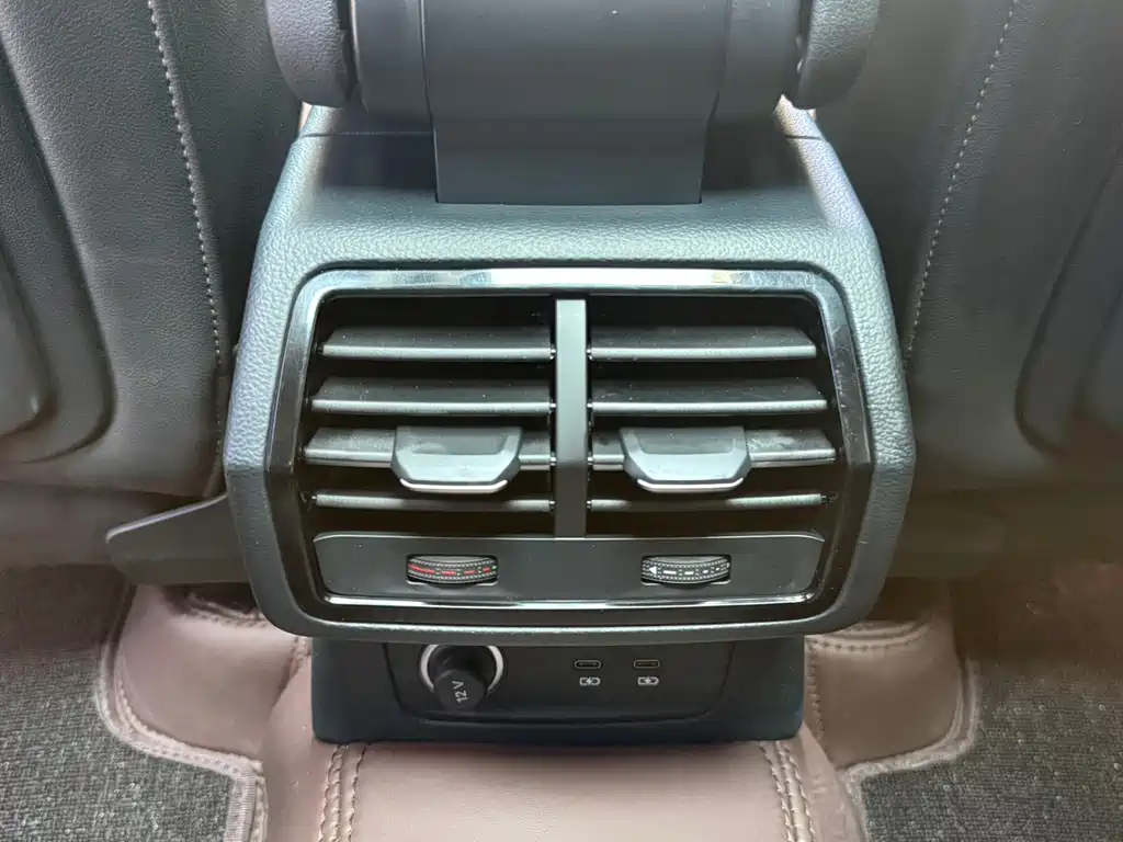 Audi Q3 2021 — фото 19