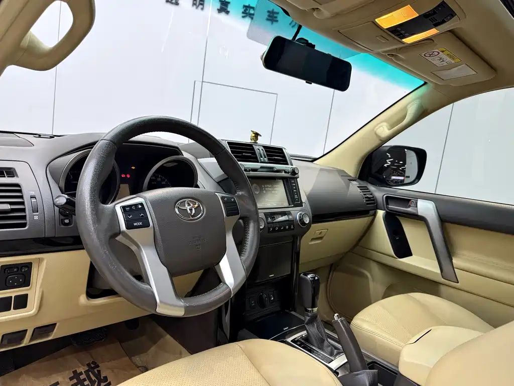 Toyota Prado 2017 — фото 8
