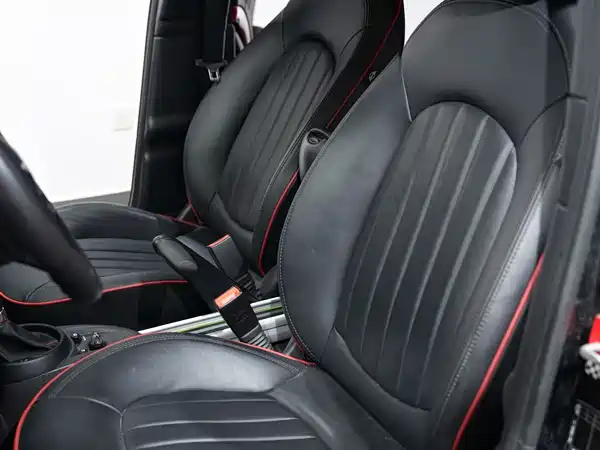 MINI JCW COUNTRYMAN 2016
