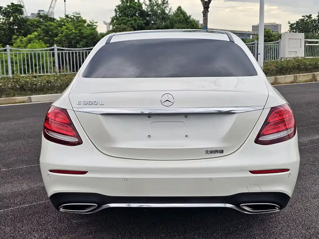 Mercedes-Benz E-Class 2019 — фото 16