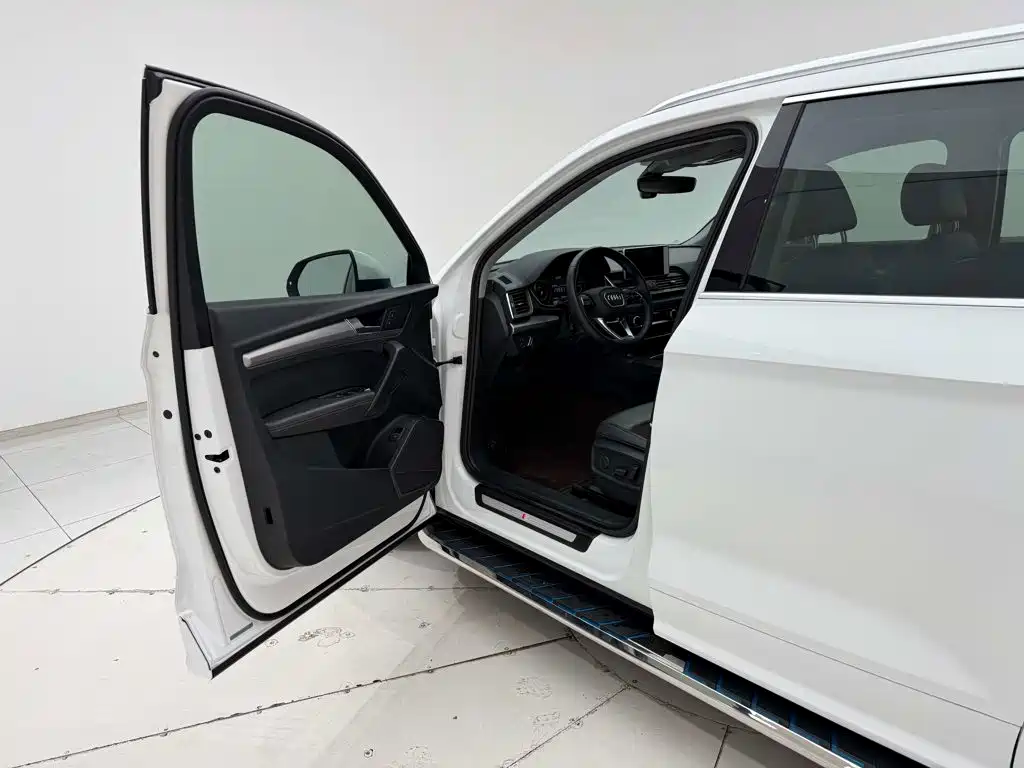 Audi Q5L 2019 — фото 22