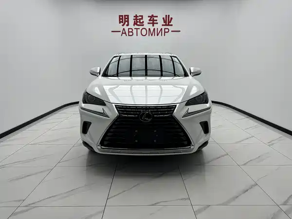 Lexus NX 2021