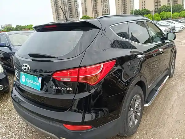 Hyundai Santa Fe 2015