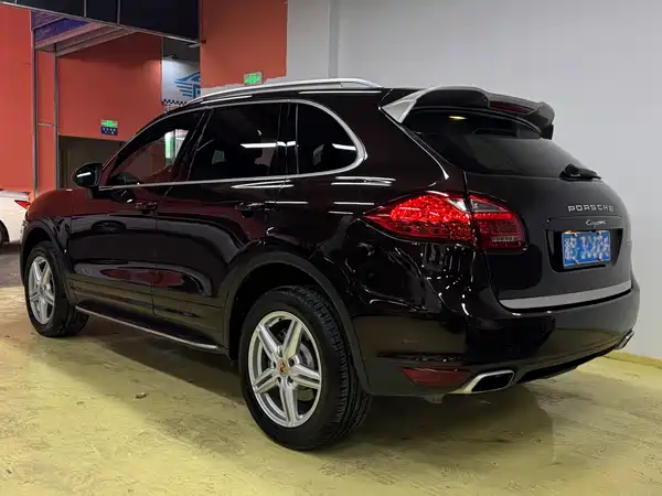 Porsche Cayenne 2014