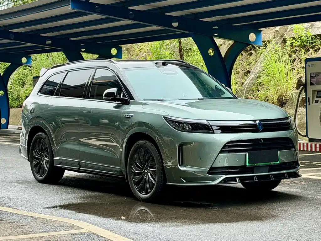 AITO M7 2023 — фото 3