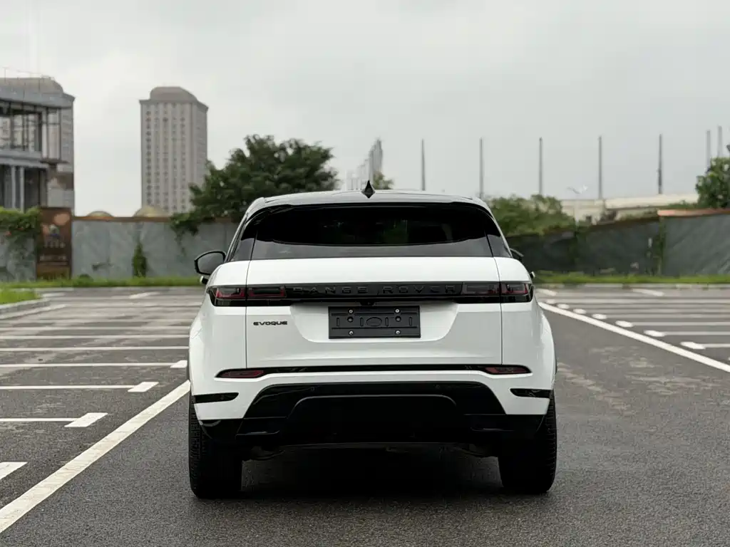 Land Rover Range Rover Evoque 2021 — фото 19
