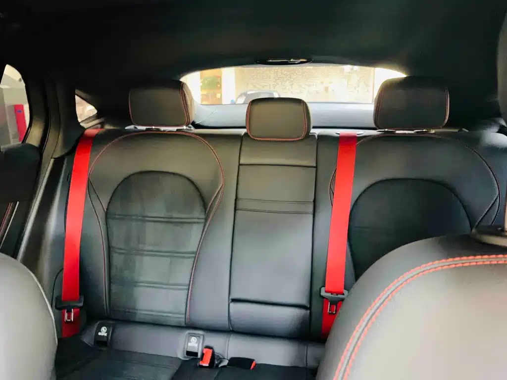 Mercedes-Benz GLC Coupe AMG 2018 — фото 15