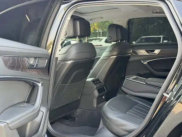 Audi A6L 2022