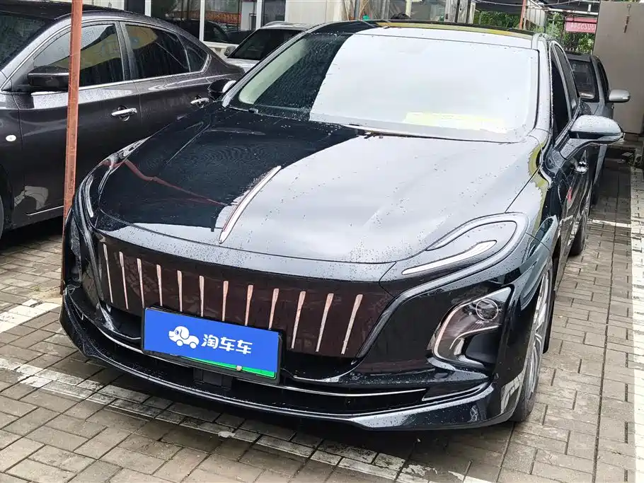 Hongqi E-QM5 2023 — фото 1