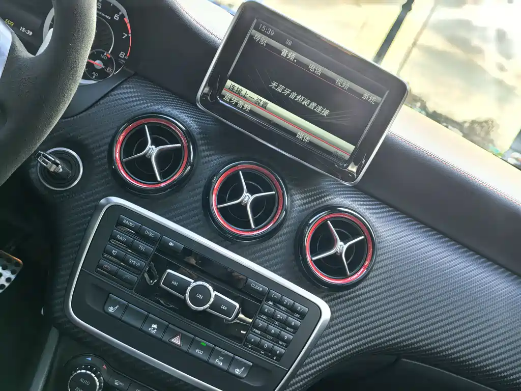 Mercedes-Benz A-Class AMG 2015 — фото 12