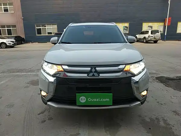Mitsubishi Outlander 2017