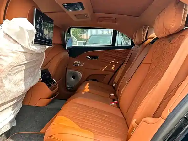 Bentley Flying Spur 2023