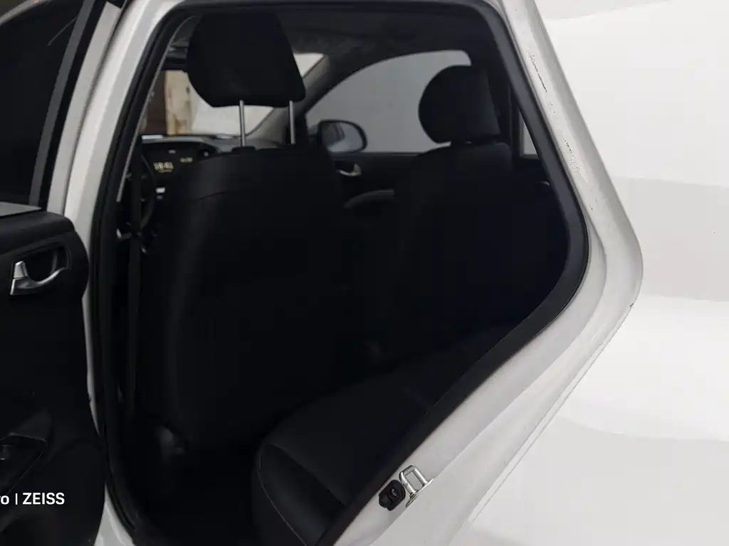 Kia KX1 2025