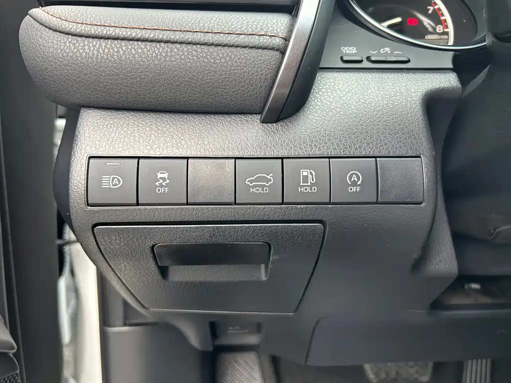 Toyota Camry 2021 — фото 29