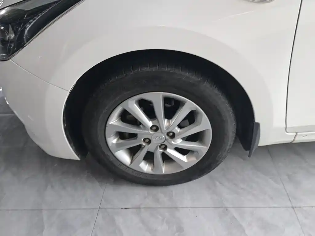 Hyundai Verna 2018 — фото 23