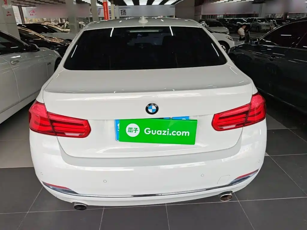 BMW 3 Series 2016 — фото 6
