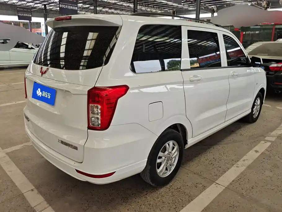 Wuling Hongguang 2019 — фото 3