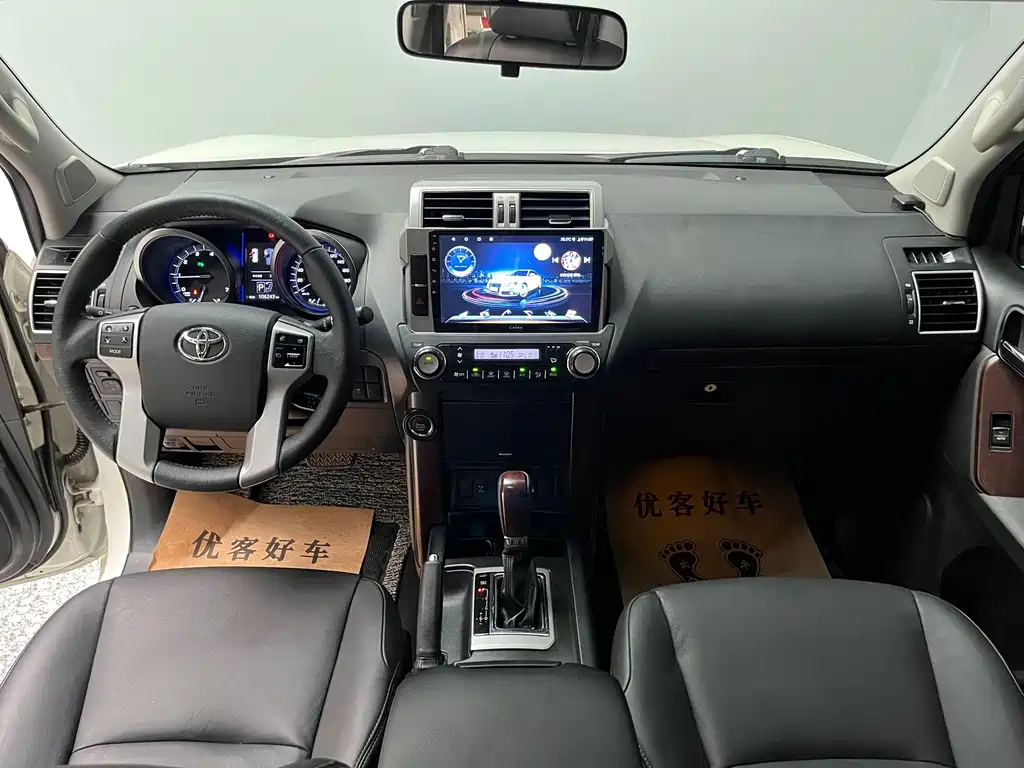 Toyota Prado 2017 — фото 10