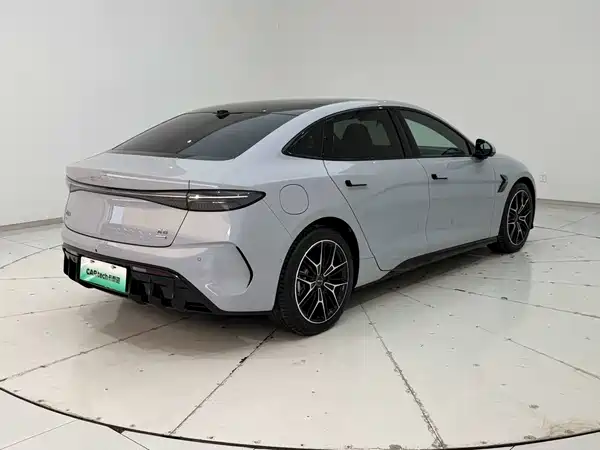 BYD Seal 2025