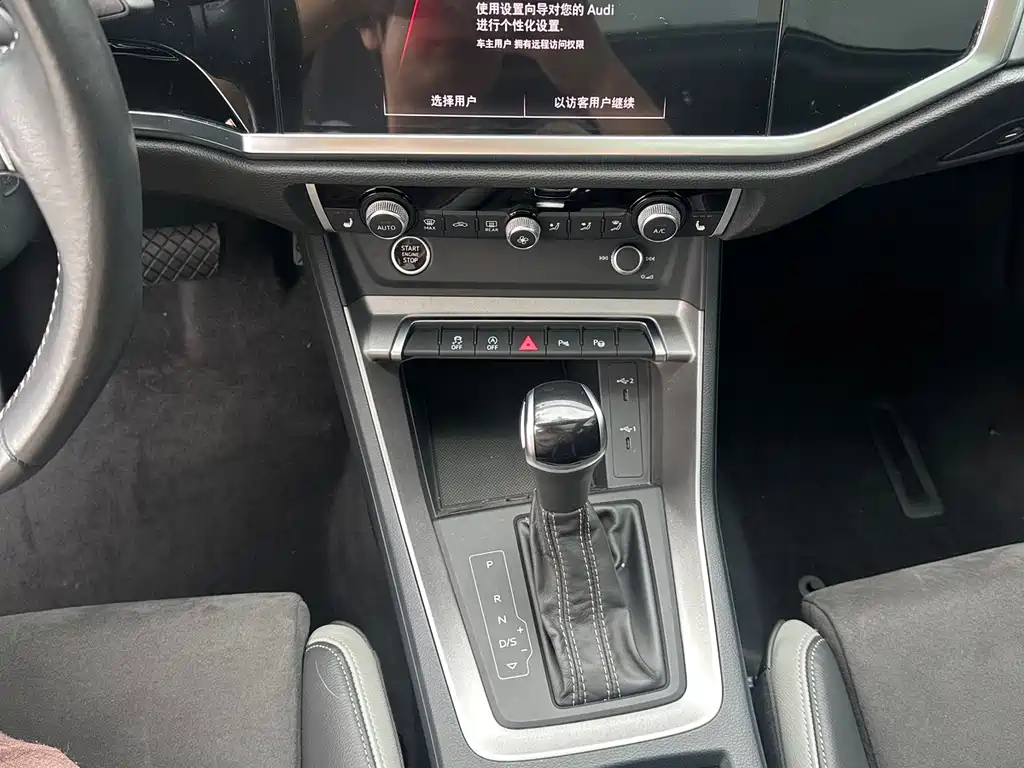 Audi Q3 2022 — фото 15