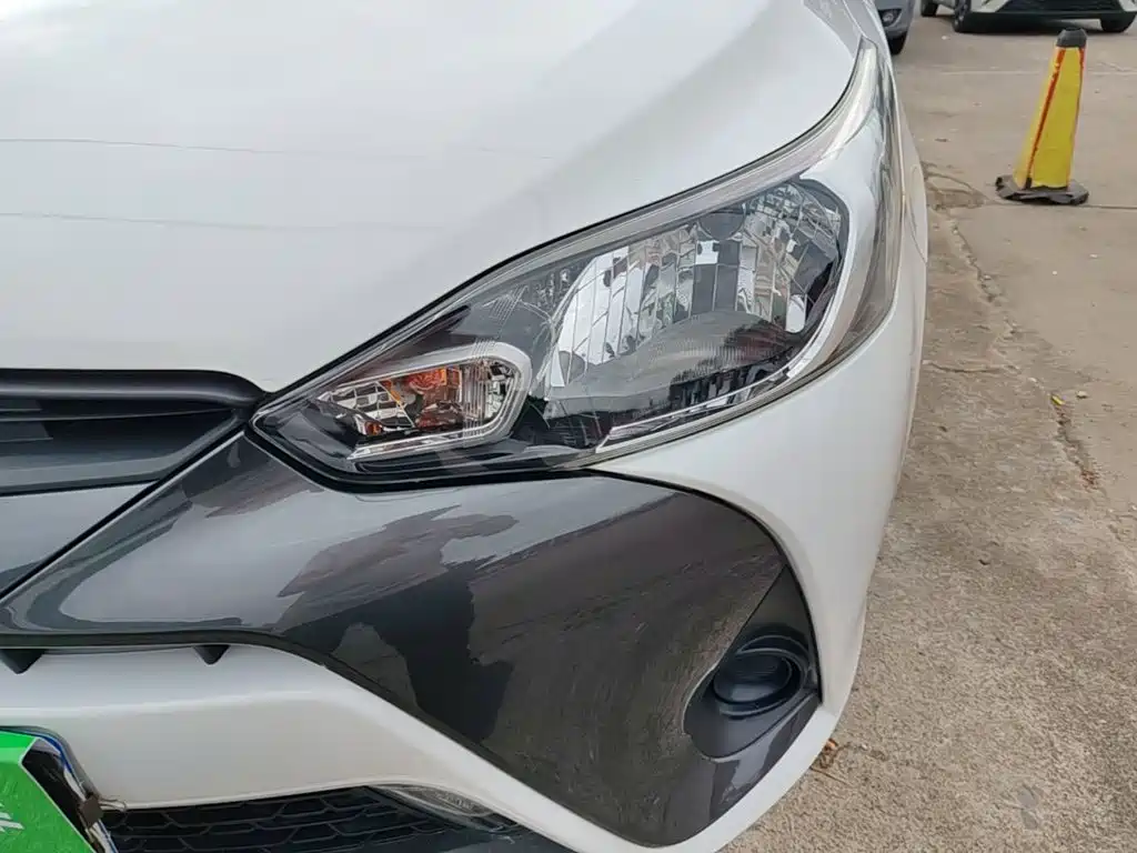 Toyota Yaris L 2022 — фото 24