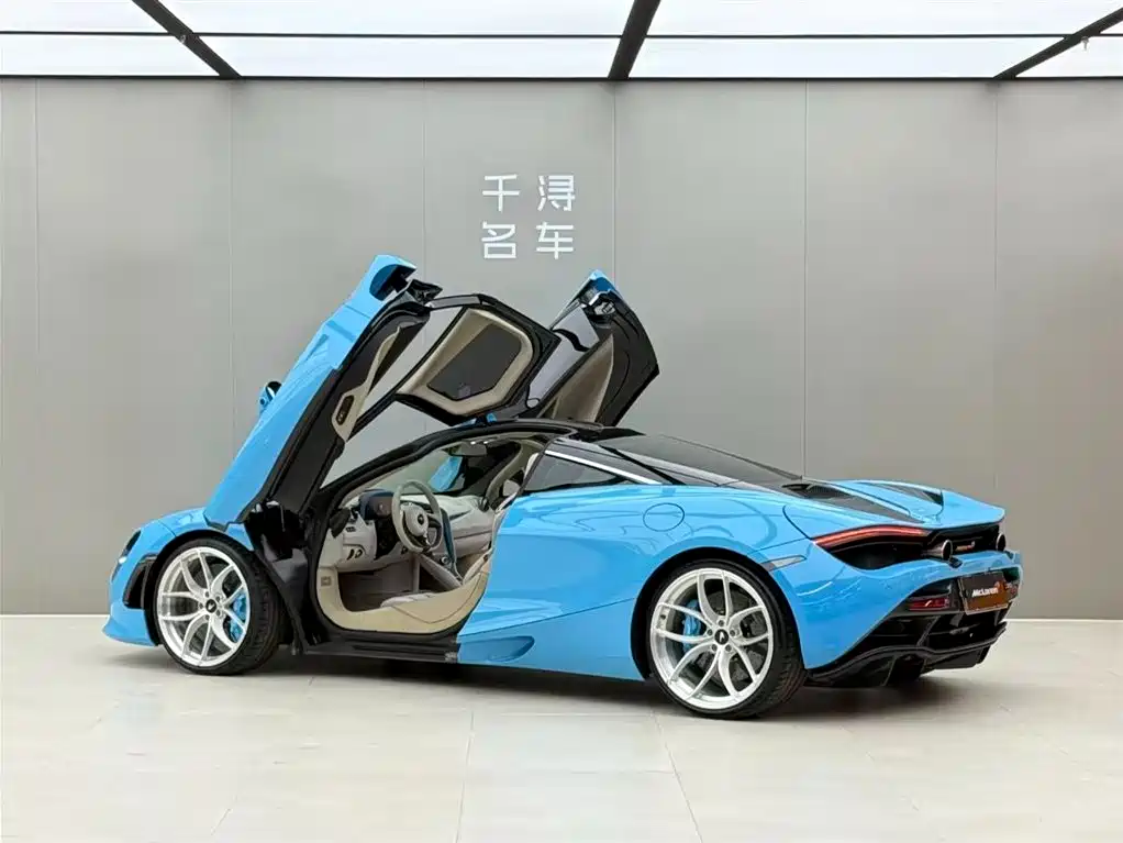 McLaren 720S 2019 — фото 12