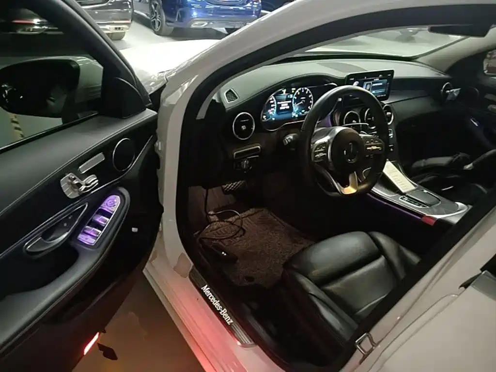 Mercedes-Benz C-Class 2020 — фото 16
