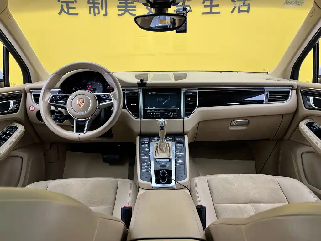 Porsche Macan 2015 — фото 10