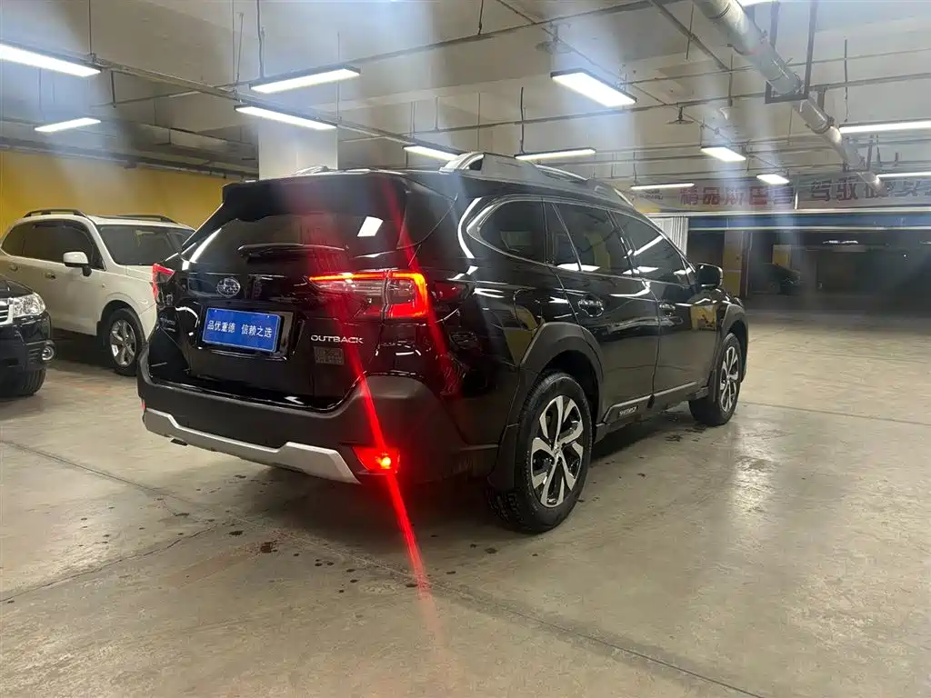 Subaru Outback 2022 — фото 8