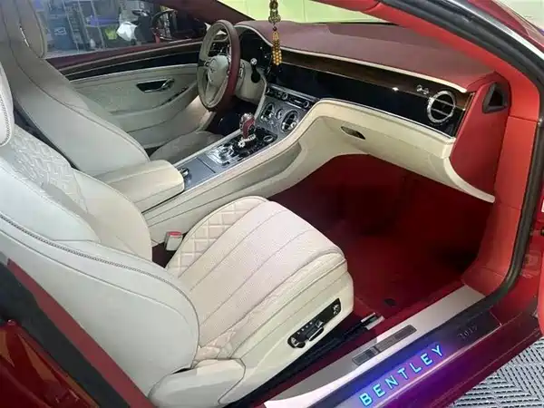 Bentley Continental 2018