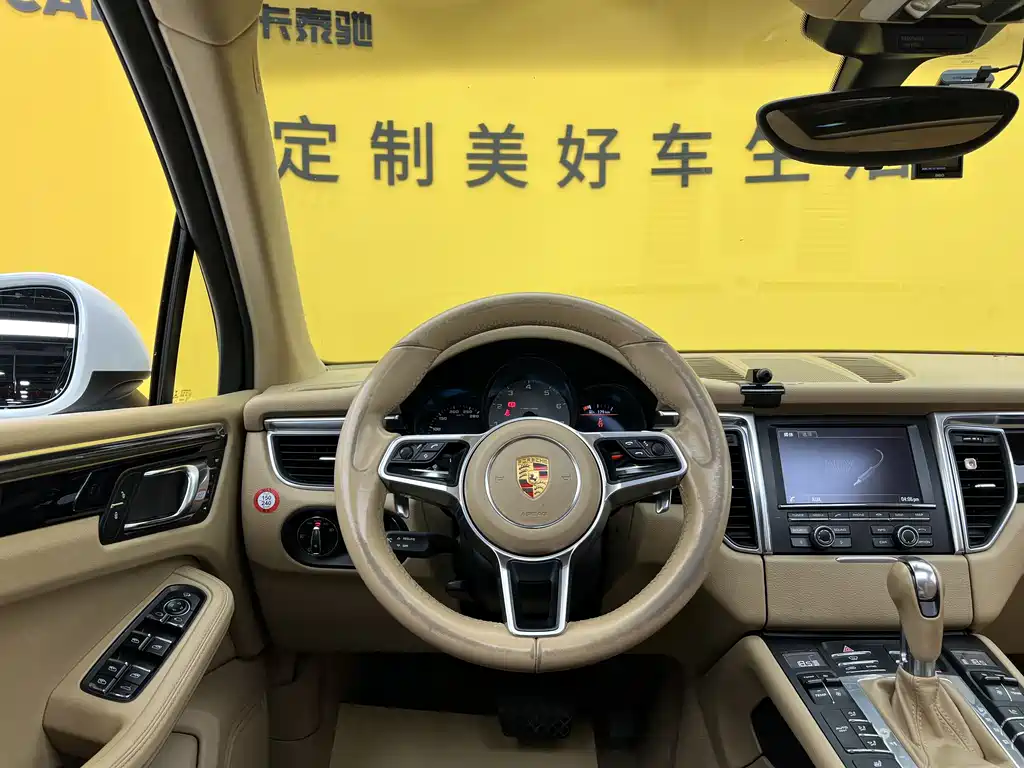 Porsche Macan 2015 — фото 11
