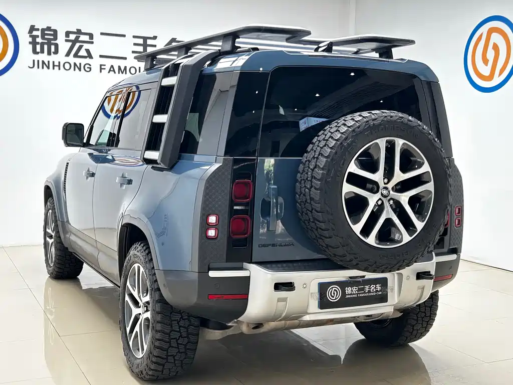 Land Rover Defender 2021 — фото 24