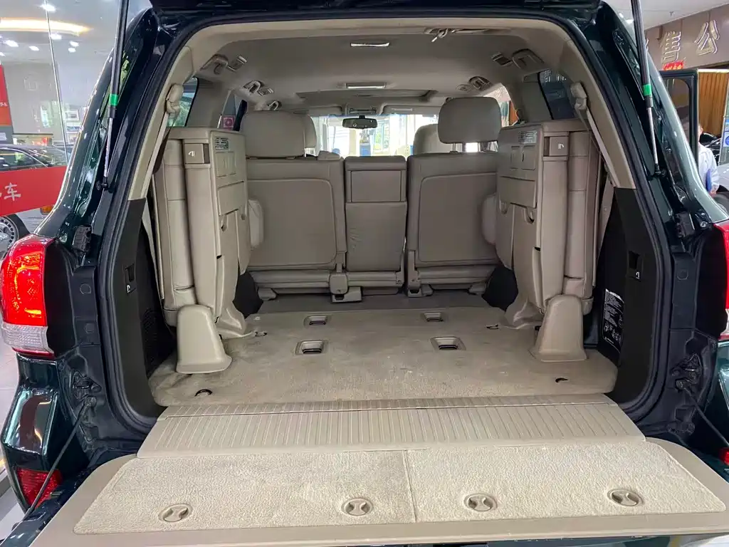 Toyota Land Cruiser 2010 — фото 11