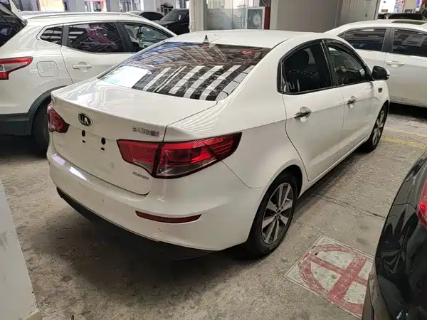 Kia K2 2015