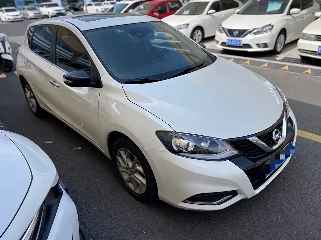 Nissan Tiida 2023