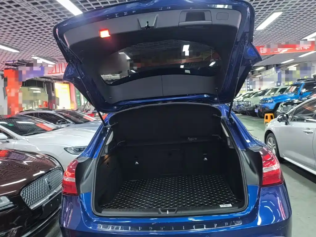 Mercedes-Benz GLA 2019 — фото 19