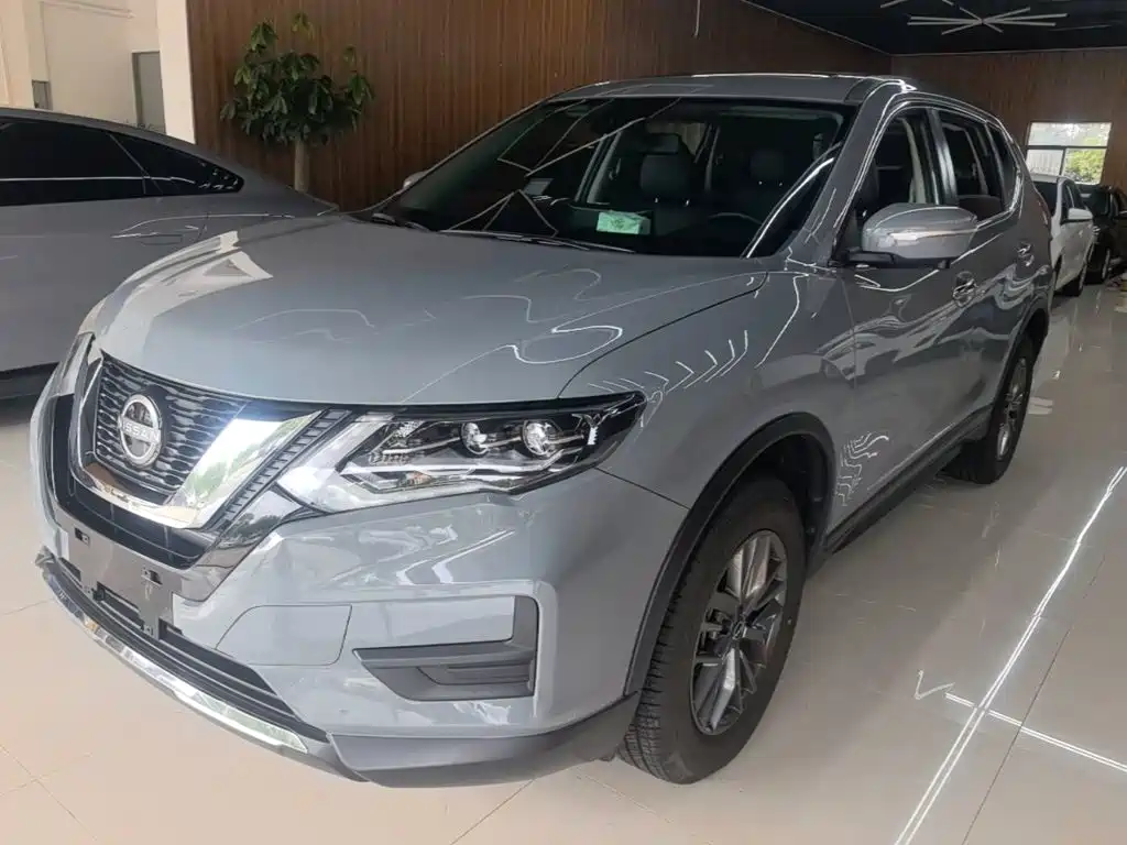 Nissan X-Trail 2025