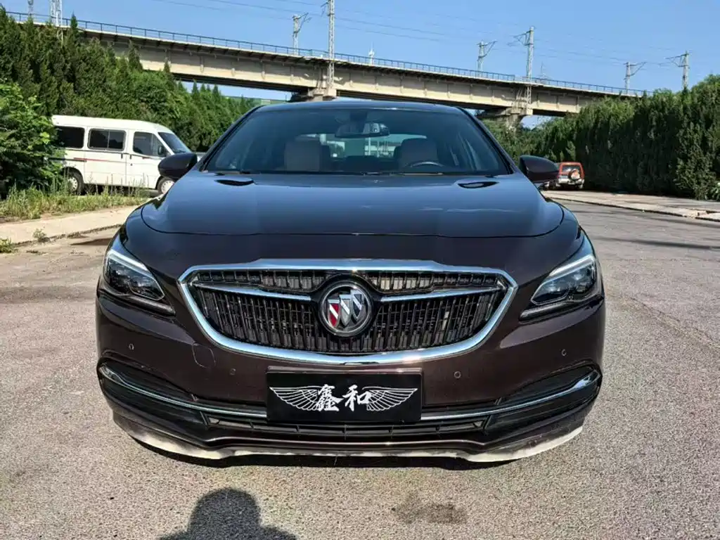 Buick LaCrosse 2018 — фото 13