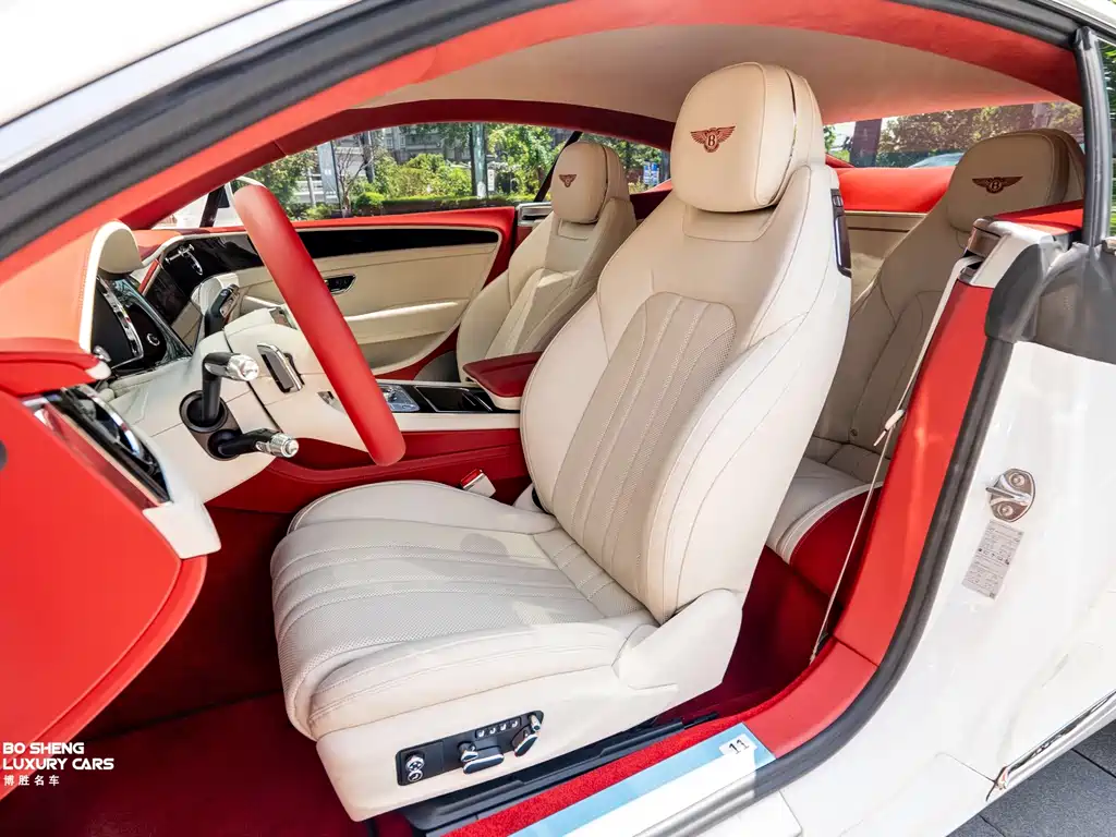 Bentley Continental 2023 — фото 11