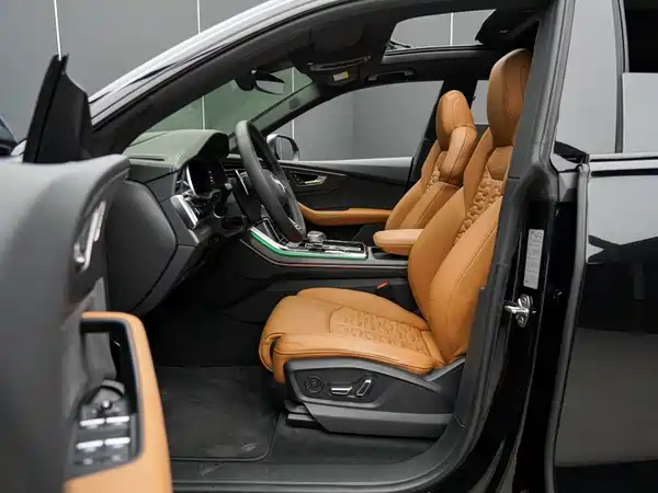 Audi RS Q8 2024
