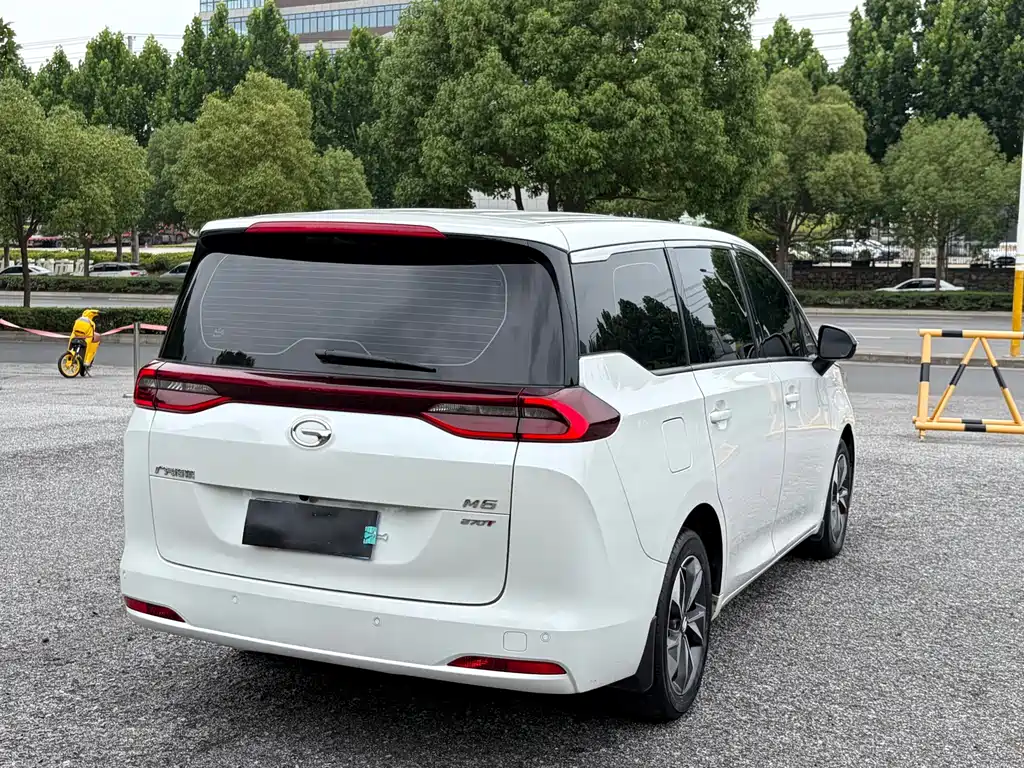 GAC Trumpchi M6 2022 — фото 9