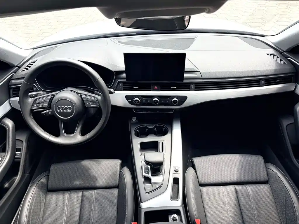 Audi A4L 2020 — фото 4